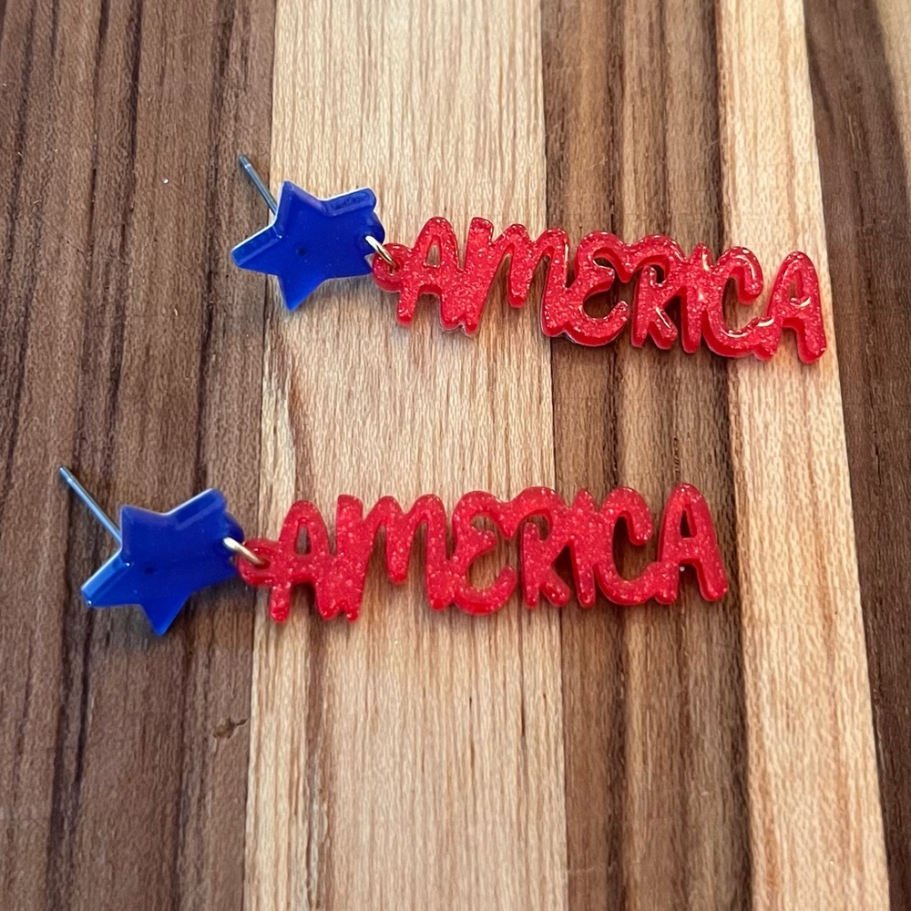 🏷️Red 'America' Lazer Cut Earrings with Blue Star
